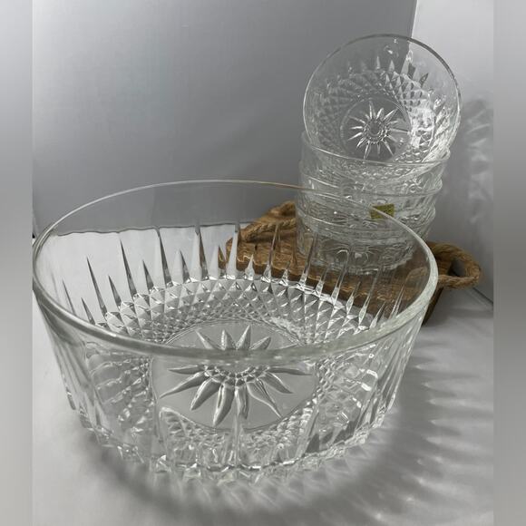 4 Arcoroc Diamant Glass 5"‎ Salad Bowls - Picture 7 of 8